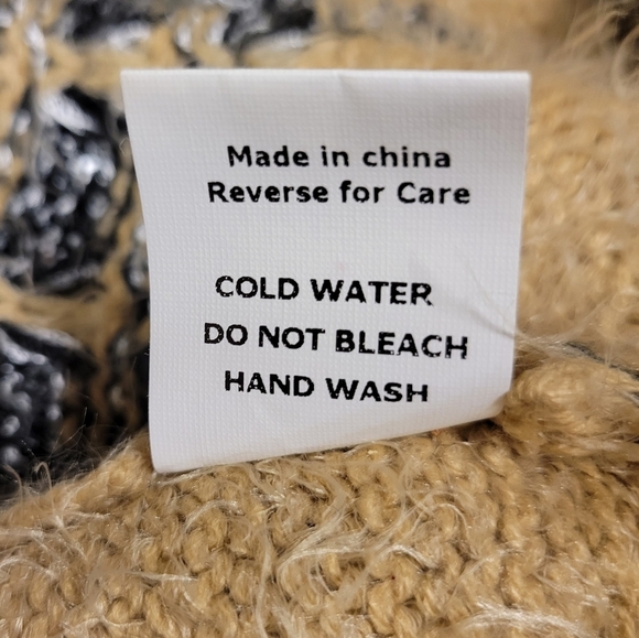 Lumiere Beige & black ultra soft fuzzy sequin dolman sweater Size S - Picture 7 of 12